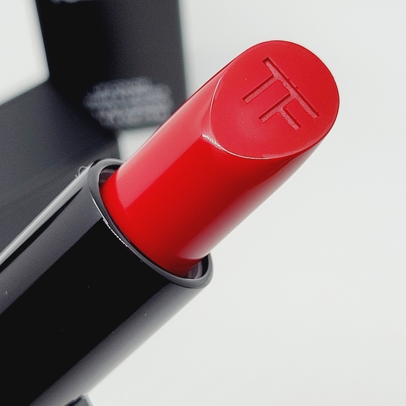 Tom Ford Fabulous Lip Color Brand New in Box Authentic - Picture 4 of 8